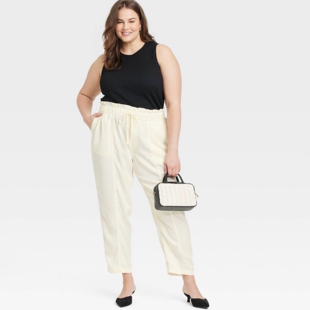 New A New Day Women's High Rise Tapered Ankle Pull-On Joggers Cream Large L NWT